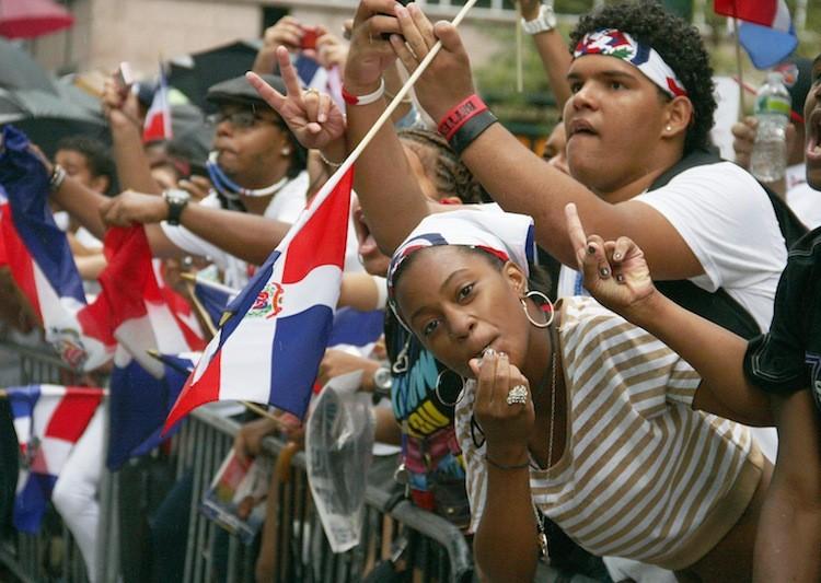<a><img src="https://www.theepochtimes.com/assets/uploads/2015/09/DDparadeIP.jpg" alt="DOMINICAN PRIDE: An energetic crowd cheers to the procession and waves flags at the Dominican Day Parade on Sixth Avenue on Sunday.  (Ivan Pentchoukov/The Epoch Times)" title="DOMINICAN PRIDE: An energetic crowd cheers to the procession and waves flags at the Dominican Day Parade on Sixth Avenue on Sunday.  (Ivan Pentchoukov/The Epoch Times)" width="300" class="size-medium wp-image-1799351"/></a>