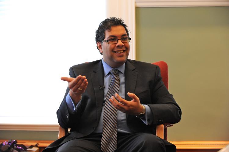 <a><img src="https://www.theepochtimes.com/assets/uploads/2015/09/DSC_0263_talking.jpg" alt="Calgary Mayor Naheed Nenshi talks with The Epoch Times about breaking through his childhood shyness and what morality guides his job as mayor. (Jerry Wu/The Epoch Times)" title="Calgary Mayor Naheed Nenshi talks with The Epoch Times about breaking through his childhood shyness and what morality guides his job as mayor. (Jerry Wu/The Epoch Times)" width="320" class="size-medium wp-image-1810656"/></a>