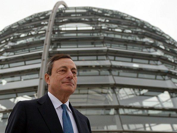 <a><img class="size-large wp-image-1775030" src="https://www.theepochtimes.com/assets/uploads/2015/09/Draghi154667063.jpg" alt="European Central Bank President Mario Draghi stands in front of the Bundestag, Germany's parliament, last week in Berlin.  Johannes Eisele/AFP/Getty Images " width="590" height="443"/></a>