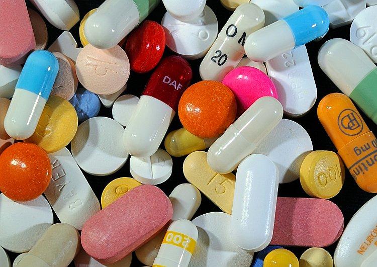 <a><img class="size-large wp-image-1784756" title="Experts say fake drugs plague public health systems worldwide" src="https://www.theepochtimes.com/assets/uploads/2015/09/Drugs.jpg" alt="Experts say fake drugs plague public health systems worldwide" width="590" height="417"/></a>