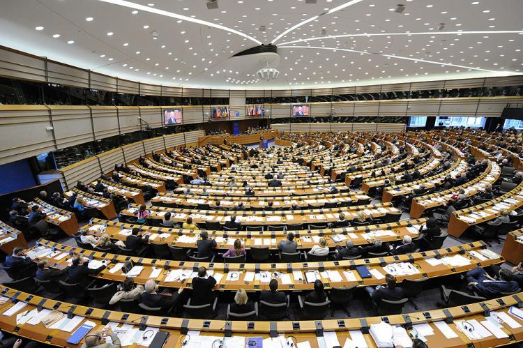<a><img src="https://www.theepochtimes.com/assets/uploads/2015/09/EP_European_Parliament_98882246.jpg" alt="The EU headquarters in Brussels pictured on May 6, 2010. (John Thys/AFP/Getty Images)" title="The EU headquarters in Brussels pictured on May 6, 2010. (John Thys/AFP/Getty Images)" width="320" class="size-medium wp-image-1819568"/></a>