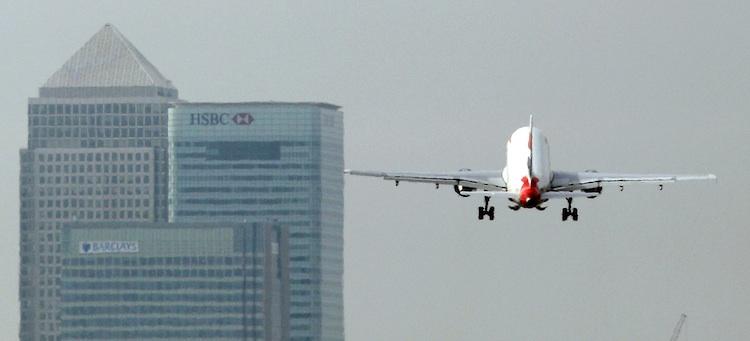 <a><img class="size-large wp-image-1794496" title="A British Airways airplane takes off from London City Airport" src="https://www.theepochtimes.com/assets/uploads/2015/09/FLy-97796790-750-WEB.jpg" alt="A British Airways airplane takes off from London City Airport" width="590" height="268"/></a>