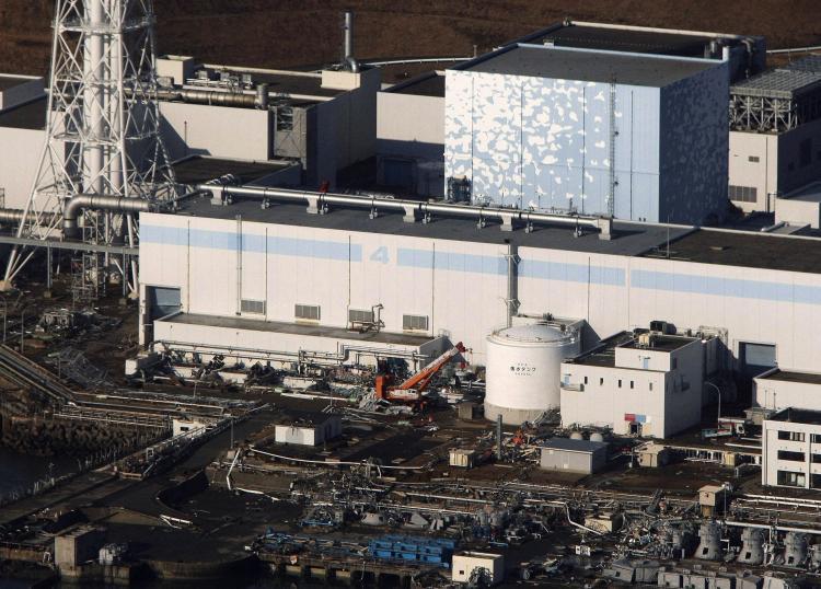 <a><img src="https://www.theepochtimes.com/assets/uploads/2015/09/FukushimaNuclearPlant-110047647.jpg" alt="FUKUSHIMA NUCLEAR POWER PLANT: The nuclear reactors in this plant are damaged and are leaking radioactive materials. (JIJI Press/AFP/Getty Images)" title="FUKUSHIMA NUCLEAR POWER PLANT: The nuclear reactors in this plant are damaged and are leaking radioactive materials. (JIJI Press/AFP/Getty Images)" width="320" class="size-medium wp-image-1806695"/></a>
