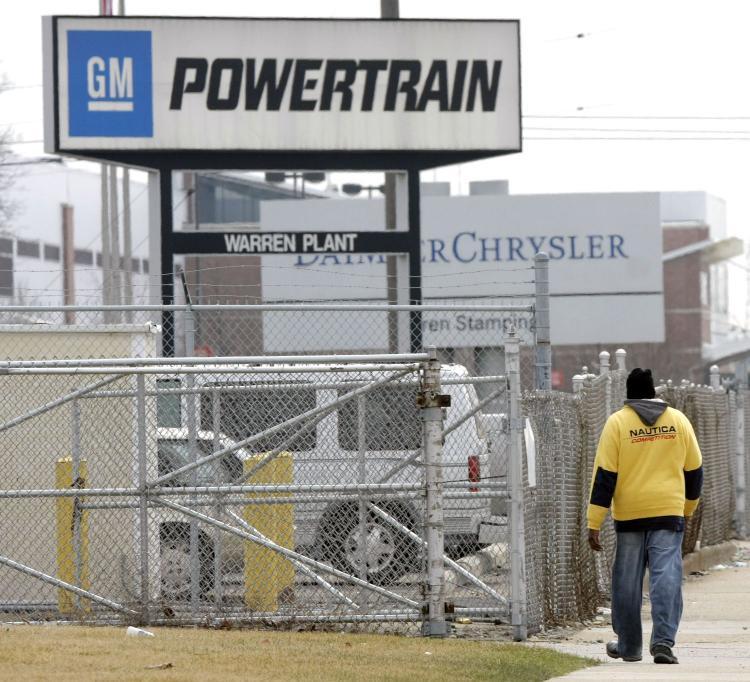 <a><img src="https://www.theepochtimes.com/assets/uploads/2015/09/GM.jpg.jpg" alt="A man walks past the General Motors Powertrain Plant and toward the Chrysler Truck Plant in Warren, Michigan. GM announced last week that 7,500 United Auto Workers union members have accepted buyouts and early retirement packages. (Bill Pugliano/Getty Images)" title="A man walks past the General Motors Powertrain Plant and toward the Chrysler Truck Plant in Warren, Michigan. GM announced last week that 7,500 United Auto Workers union members have accepted buyouts and early retirement packages. (Bill Pugliano/Getty Images)" width="320" class="size-medium wp-image-1829208"/></a>