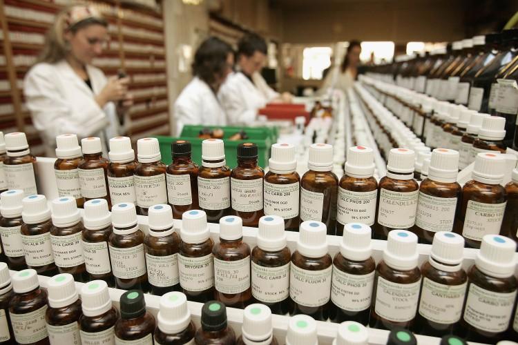 <a><img class="size-large wp-image-1785628" title="UK Medical Journal Casts Doubt On Homeopathy" src="https://www.theepochtimes.com/assets/uploads/2015/09/Getty_53463960-homeopathy-bottles.jpg" alt="Ainsworth Pharmacy in London " width="590" height="393"/></a>