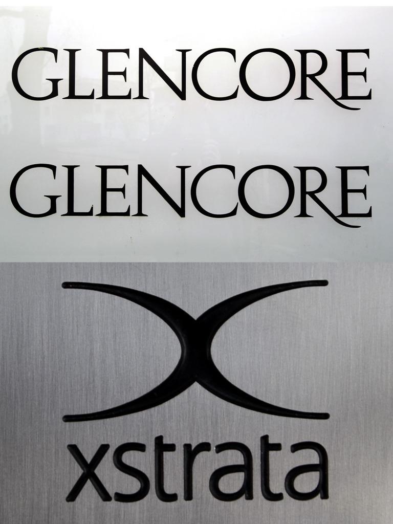 <a><img class="wp-image-1781170" src="https://www.theepochtimes.com/assets/uploads/2015/09/Glencore.jpg" alt="The composite photo shows the logos of commodities giants Glencore and Xstrata. The Anglo-Swiss companies said on Oct. 1 that they had agreed on revised terms of their merger to create a massive mining company with combined revenues exceeding $220 billion.  (Fabrice Coffrini/AFP/GettyImages)" width="354" height="472"/></a>