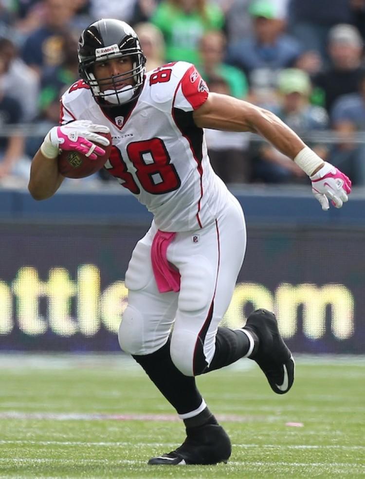 <a><img src="https://www.theepochtimes.com/assets/uploads/2015/09/Gonzalez127943917.jpg" alt="Tony Gonzalez passed both Cris Carter (1,101) and Marvin Harrison (1,102) on the all-time receptions list Sunday. (Otto Greule Jr/Getty Images)" title="Tony Gonzalez passed both Cris Carter (1,101) and Marvin Harrison (1,102) on the all-time receptions list Sunday. (Otto Greule Jr/Getty Images)" width="575" class="size-medium wp-image-1795964"/></a>