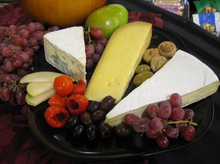 <a><img src="https://www.theepochtimes.com/assets/uploads/2015/09/Gouda-chesse.jpg" alt="GOUDA: Gouda is a great cheese to add to any cheese tray. (Maureen Zebian/The Epoch Times)" title="GOUDA: Gouda is a great cheese to add to any cheese tray. (Maureen Zebian/The Epoch Times)" width="320" class="size-medium wp-image-1825878"/></a>