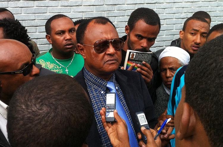 <a><img class="size-full wp-image-1784861" title="Defense lawyer, Abebe Guta, who represented 24 people found guilty of terrorism in Ethiopia, talks to reporters at a court in Addis Ababa on July 13. (Jenny Vaughan/AFP/GettyImages)" src="https://www.theepochtimes.com/assets/uploads/2015/09/Guta148271251.jpg" alt="" width="750" height="496"/></a>