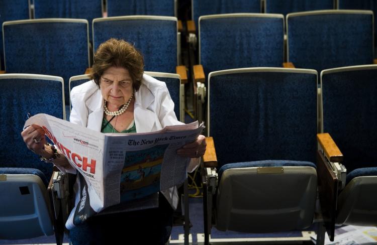 <a><img src="https://www.theepochtimes.com/assets/uploads/2015/09/HT101705488.jpg" alt="Senior White House Correspondent Helen Thomas in the White House press room August 2, 2006 in Washington, DC. Thomas, 89, announced her retirement as a columnist for Hearst News Service June 7, after controversial comments she made about Israel. (Brendan Smialowski/Getty Images)" title="Senior White House Correspondent Helen Thomas in the White House press room August 2, 2006 in Washington, DC. Thomas, 89, announced her retirement as a columnist for Hearst News Service June 7, after controversial comments she made about Israel. (Brendan Smialowski/Getty Images)" width="320" class="size-medium wp-image-1818943"/></a>
