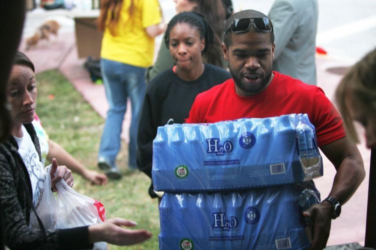 <a><img src="https://www.theepochtimes.com/assets/uploads/2015/09/HaitiAid95780792.jpg" alt="Residents of Miami Beach, Fla. and surrounding neighborhoods deliver goods to a truck to help the people of Haiti after the devastating earthquake which occurred last week.  (Angel Valentin/AFP/Getty Images)" title="Residents of Miami Beach, Fla. and surrounding neighborhoods deliver goods to a truck to help the people of Haiti after the devastating earthquake which occurred last week.  (Angel Valentin/AFP/Getty Images)" width="320" class="size-medium wp-image-1823924"/></a>