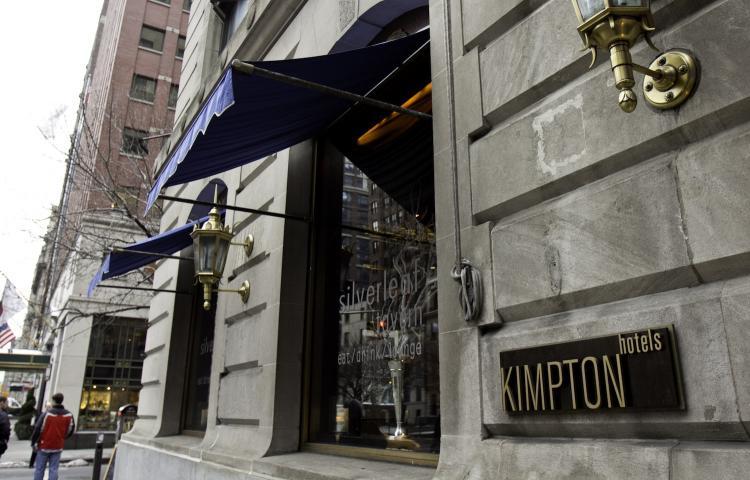 <a><img src="https://www.theepochtimes.com/assets/uploads/2015/09/Hotel-7133.jpg" alt="NO VACANCY: High occupancy rates are encouraging companies like Kimpton Hotel and Restaurant Group, LLC to expand in New York. Kimpton Hotels already owns several locations in the city, like 70 Park Avenue Hotel near Grand Central Terminal. (Phoebe Zheng/The Epoch Times)" title="NO VACANCY: High occupancy rates are encouraging companies like Kimpton Hotel and Restaurant Group, LLC to expand in New York. Kimpton Hotels already owns several locations in the city, like 70 Park Avenue Hotel near Grand Central Terminal. (Phoebe Zheng/The Epoch Times)" width="320" class="size-medium wp-image-1809231"/></a>