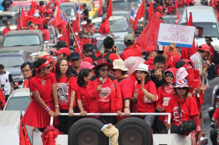<a><img src="https://www.theepochtimes.com/assets/uploads/2015/09/IMG01.jpg" alt="Red shirt anti-government rally through Bangkok, Thailand on Sunday, January 23, 2011. (James Burke/The Epoch Times)" title="Red shirt anti-government rally through Bangkok, Thailand on Sunday, January 23, 2011. (James Burke/The Epoch Times)" width="320" class="size-medium wp-image-1809339"/></a>