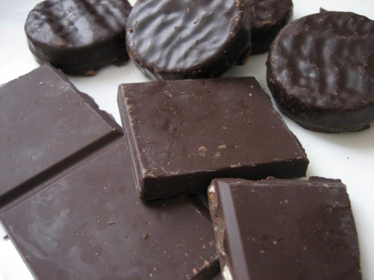 Research finds that chocolate may help prevent cancer. (Charlotte Cuthbertson/The Epoch Times)