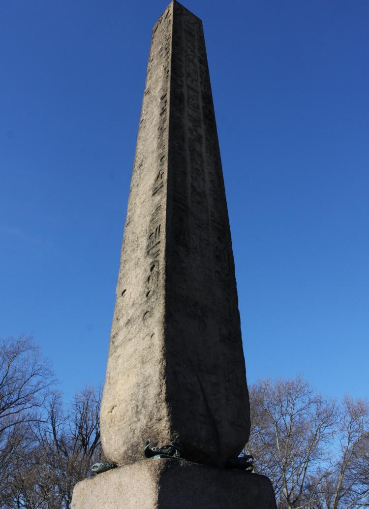 <a><img src="https://www.theepochtimes.com/assets/uploads/2015/09/IMG_6661_egypt.JPG" alt="CLEOPATRA'S NEEDLE: Known as Cleopatra's Needle, the granite obelisk in Central Park actually has no historical connection with the Egyptian queen. It celebrates the long reign of Pharaoh Thutmose III.  (Tara MacIsaac/The Epoch Times)" title="CLEOPATRA'S NEEDLE: Known as Cleopatra's Needle, the granite obelisk in Central Park actually has no historical connection with the Egyptian queen. It celebrates the long reign of Pharaoh Thutmose III.  (Tara MacIsaac/The Epoch Times)" width="320" class="size-medium wp-image-1809853"/></a>