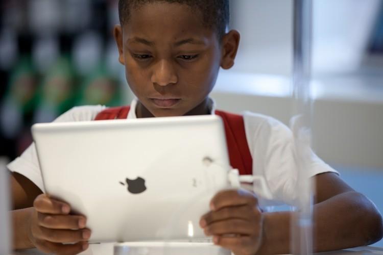 <a><img src="https://www.theepochtimes.com/assets/uploads/2015/09/IPadBoy_128297227.jpg" alt="A boy looks at an iPad at the an Apple retail store. A recent report by the Global Information Industry Center warns that due to the increasing demands placed on the U.S.'s wireless infrastructure, demand will outstrip capacity unless steps are taken to provide more bandwidth for future generations. (Yasuyoshi Chiba/Getty Images)" title="A boy looks at an iPad at the an Apple retail store. A recent report by the Global Information Industry Center warns that due to the increasing demands placed on the U.S.'s wireless infrastructure, demand will outstrip capacity unless steps are taken to provide more bandwidth for future generations. (Yasuyoshi Chiba/Getty Images)" width="575" class="size-medium wp-image-1795535"/></a>