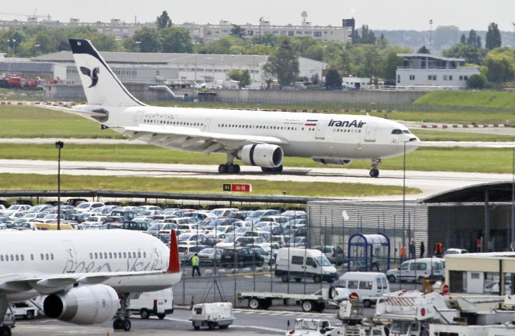 <a><img src="https://www.theepochtimes.com/assets/uploads/2015/09/IRAN-WEB.jpg" alt="An Iran airplane at Paris-Orly Airport on May 18. On Monday Iranian officals said that airports in Britain, Germany, and the United Arab Emirates have refused to refuel Iranian passenger jets. (Thomas Coex/AFP/Getty Images)" title="An Iran airplane at Paris-Orly Airport on May 18. On Monday Iranian officals said that airports in Britain, Germany, and the United Arab Emirates have refused to refuel Iranian passenger jets. (Thomas Coex/AFP/Getty Images)" width="320" class="size-medium wp-image-1817711"/></a>