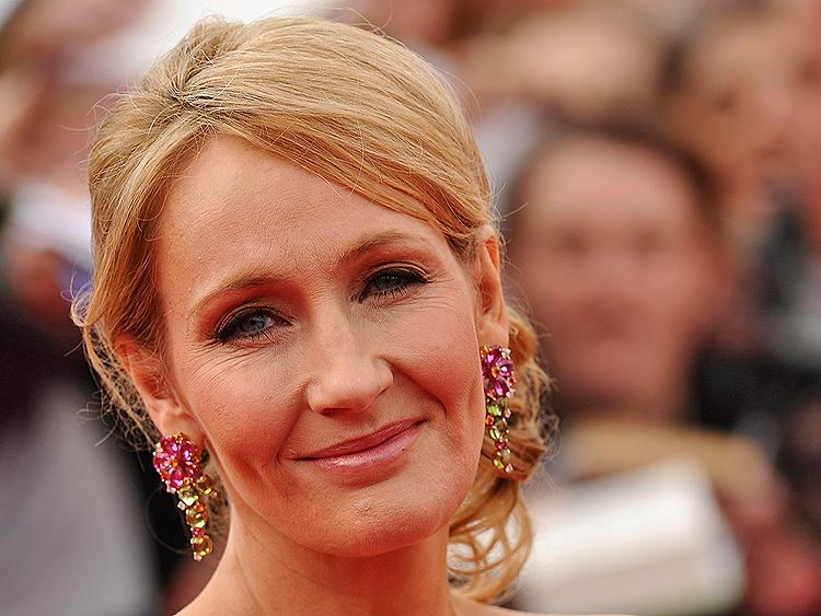 <a><img class="size-large wp-image-1790989" title="JK Rowling at World Premier of Harry Potter and The Deathly Hallows Part 2" src="https://www.theepochtimes.com/assets/uploads/2015/09/JKRowling118445929.jpg" alt="" width="590" height="442"/></a>
