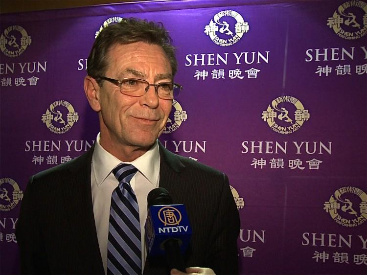 <a><img class="size-large wp-image-1773323" title="Jim Tovey city councillor Shen Yun Mississauga" src="https://www.theepochtimes.com/assets/uploads/2015/09/Jim+Tovey_city+councillor.jpg" alt="Jim Tovey city councillor Shen Yun Mississauga" width="590" height="442"/></a>