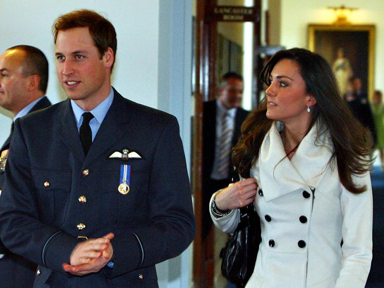 <a><img src="https://www.theepochtimes.com/assets/uploads/2015/09/Kate-Middleton-80632951.jpg" alt="Prince William (L) is pictured with his girlfriend Kate Middleton after his graduation ceremony at RAF Cranwell air base in Lincolnshire. (Paul Ellis/AFP/Getty Images)" title="Prince William (L) is pictured with his girlfriend Kate Middleton after his graduation ceremony at RAF Cranwell air base in Lincolnshire. (Paul Ellis/AFP/Getty Images)" width="320" class="size-medium wp-image-1819069"/></a>