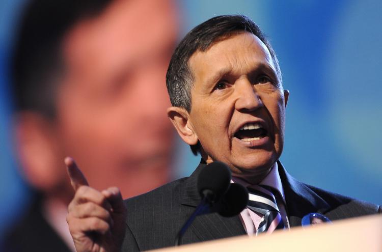 <a><img src="https://www.theepochtimes.com/assets/uploads/2015/09/Kucinich2008.jpg" alt="Dennis Kucinich, Ohio congressman and former presidential nomination competitor, sparked a debate Wednesday when he introduced a resolution to withdraw American troops from Afghanistan within 30 days. Photo is from Aug. 2008 Democratic National Convention (Stan Honda / Getty Images )" title="Dennis Kucinich, Ohio congressman and former presidential nomination competitor, sparked a debate Wednesday when he introduced a resolution to withdraw American troops from Afghanistan within 30 days. Photo is from Aug. 2008 Democratic National Convention (Stan Honda / Getty Images )" width="320" class="size-medium wp-image-1822185"/></a>