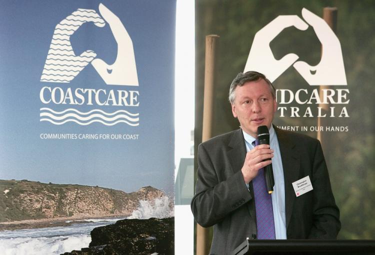 <a><img src="https://www.theepochtimes.com/assets/uploads/2015/09/LANDCARE-88227889.jpg" alt="Christopher Woodthorpe, director of United Nations Information Centre during the Landcare Australia World Environment Day, June 5. (Gaye Gerard/Getty Images)" title="Christopher Woodthorpe, director of United Nations Information Centre during the Landcare Australia World Environment Day, June 5. (Gaye Gerard/Getty Images)" width="320" class="size-medium wp-image-1818876"/></a>