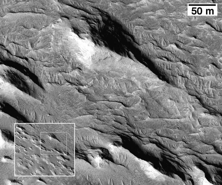 <a><img class="size-full wp-image-1787083" title="Wind-eroded yardangs composed of materials from the lower member of the Medusae Fossae Formation. (Image courtesy of NASA/JPL/University of Arizona)" src="https://www.theepochtimes.com/assets/uploads/2015/09/Medusae-Fossae-Formation1.jpg" alt="Wind-eroded yardangs composed of materials from the lower member of the Medusae Fossae Formation. (Image courtesy of NASA/JPL/University of Arizona)" width="750" height="626"/></a>