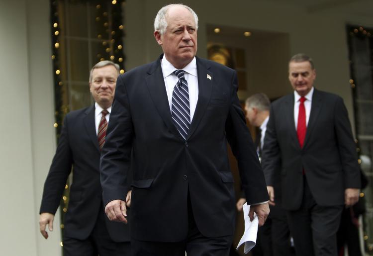 <a><img src="https://www.theepochtimes.com/assets/uploads/2015/09/Pat94475002.jpg" alt="Illinois Gov. Pat Quinn on Dec 15, 2009 in Washington, DC. Escalating violence in the streets of Chicago prompted state Representatives to call upon Illinois Governor Quinn to deploy the state's National Guard for assistance.  (Win McNamee/Getty Images)" title="Illinois Gov. Pat Quinn on Dec 15, 2009 in Washington, DC. Escalating violence in the streets of Chicago prompted state Representatives to call upon Illinois Governor Quinn to deploy the state's National Guard for assistance.  (Win McNamee/Getty Images)" width="320" class="size-medium wp-image-1819191"/></a>