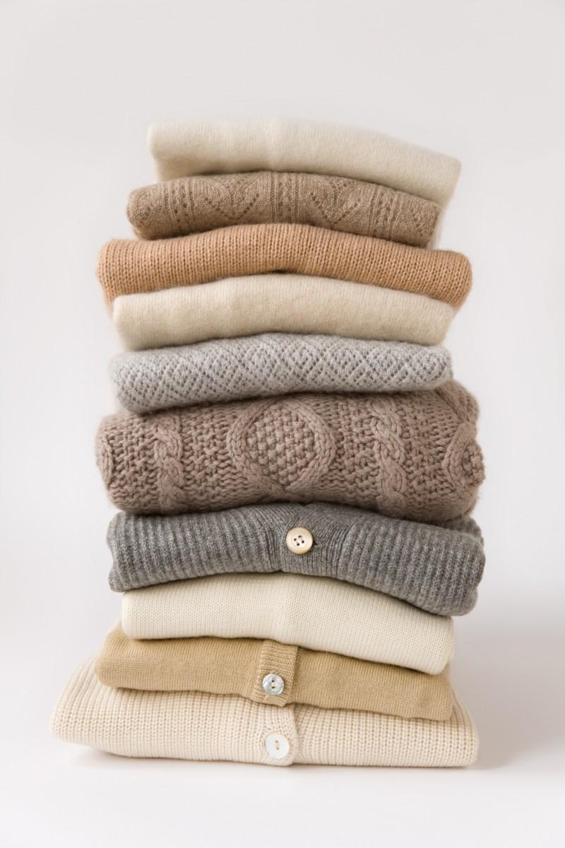 <a><img class="size-large wp-image-1774588" title="Pile+of+sweaters" src="https://www.theepochtimes.com/assets/uploads/2015/09/Pile+of+sweaters.jpg" alt="" width="590" height="442"/></a>