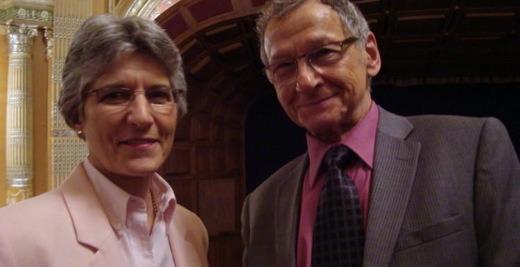 <a><img class="size-large wp-image-1771088" title="Pitts+Sat+730+PamelaTsai_Financial+planner+and+professor" src="https://www.theepochtimes.com/assets/uploads/2015/09/Pitts+Sat+730+PamelaTsai_Financial+planner+and+professor.jpg" alt="" width="590" height="303"/></a>