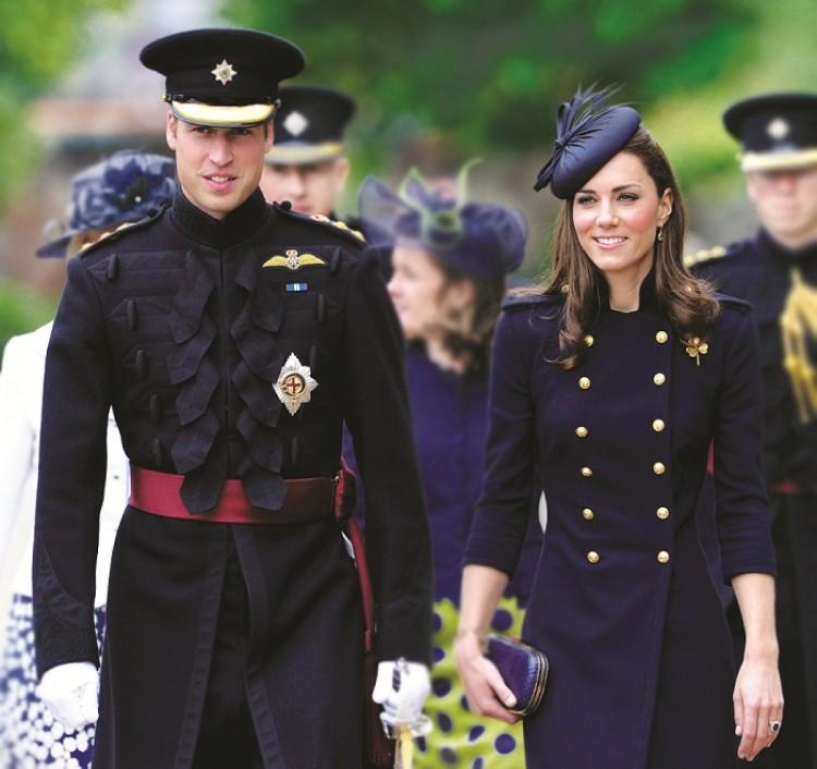 <a><img src="https://www.theepochtimes.com/assets/uploads/2015/09/Prince_William_Catherine117290546.jpg" alt="Prince William, Duke of Cambridge and Catherine, Duchess of Cambridge visit Victoria Barracks during a medal parade for the 1st Battalion Irish Guards Regiment on June 25, in Windsor, U.K. (Carl Court/Getty Images )" title="Prince William, Duke of Cambridge and Catherine, Duchess of Cambridge visit Victoria Barracks during a medal parade for the 1st Battalion Irish Guards Regiment on June 25, in Windsor, U.K. (Carl Court/Getty Images )" width="320" class="size-medium wp-image-1801749"/></a>