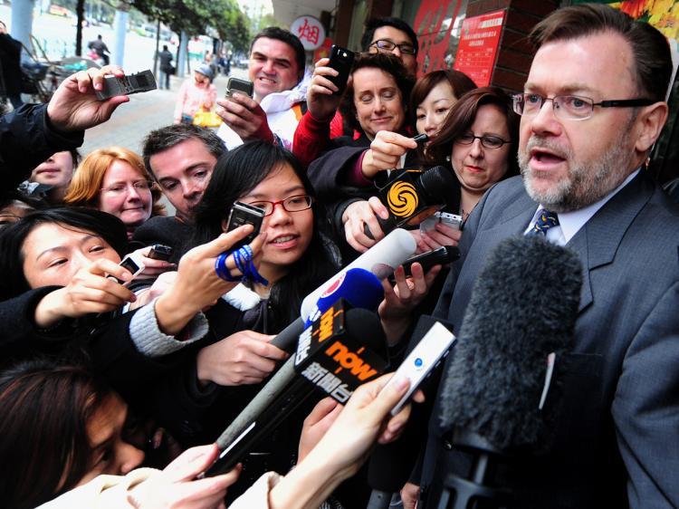 <a><img src="https://www.theepochtimes.com/assets/uploads/2015/09/RIO-TINTO-97955470.jpg" alt="Australian Consul General Tom Connor is surrounded by journalists while making a statement outside the Shanghai Court on March 23, where the diplomatically sensitive trial of an Australian executive of mining giant Rio Tinto was in its second day. (Frederic J. Brown/AFP/Getty Images)" title="Australian Consul General Tom Connor is surrounded by journalists while making a statement outside the Shanghai Court on March 23, where the diplomatically sensitive trial of an Australian executive of mining giant Rio Tinto was in its second day. (Frederic J. Brown/AFP/Getty Images)" width="320" class="size-medium wp-image-1821774"/></a>