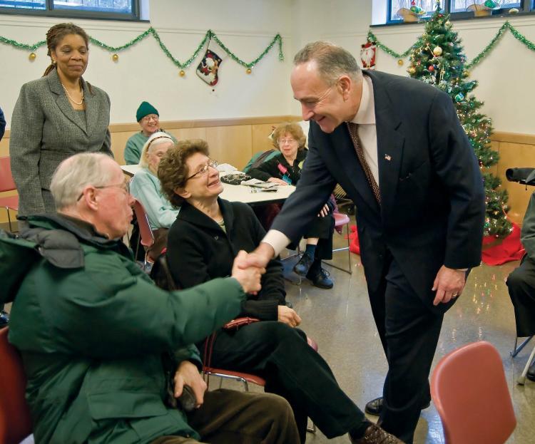 <a><img src="https://www.theepochtimes.com/assets/uploads/2015/09/SCHUMER-WEB.jpg" alt="Sen. Charles Schumer called on President Obama on Wednesday to release federal funds to help seniors and low-income New Yorkers pay their heating bills this winter. (Aloysio Santos/The Epoch Times)" title="Sen. Charles Schumer called on President Obama on Wednesday to release federal funds to help seniors and low-income New Yorkers pay their heating bills this winter. (Aloysio Santos/The Epoch Times)" width="320" class="size-medium wp-image-1824200"/></a>