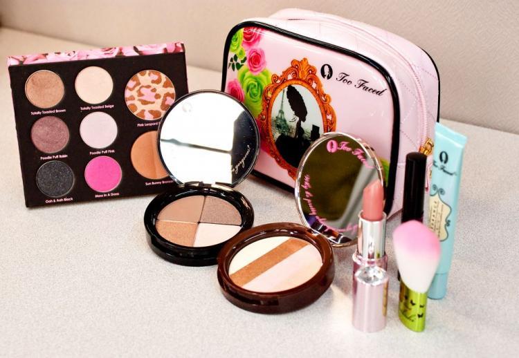 <a><img src="https://www.theepochtimes.com/assets/uploads/2015/09/TF_FrenchAndFab.jpg" alt="Too Faced's Queen for a Day collection. (Joshua Philipp/The Epoch Times)" title="Too Faced's Queen for a Day collection. (Joshua Philipp/The Epoch Times)" width="320" class="size-medium wp-image-1826278"/></a>