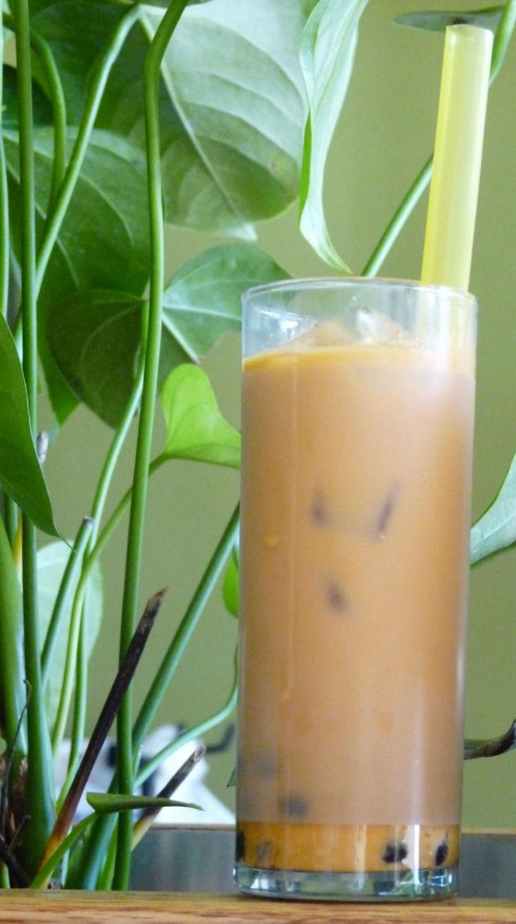 <a><img src="https://www.theepochtimes.com/assets/uploads/2015/09/Thai-Tea.JPG" alt="A cold delicious treat any time of year. (Nadia Ghattas/Epoch Times)" title="A cold delicious treat any time of year. (Nadia Ghattas/Epoch Times)" width="320" class="size-medium wp-image-1826348"/></a>