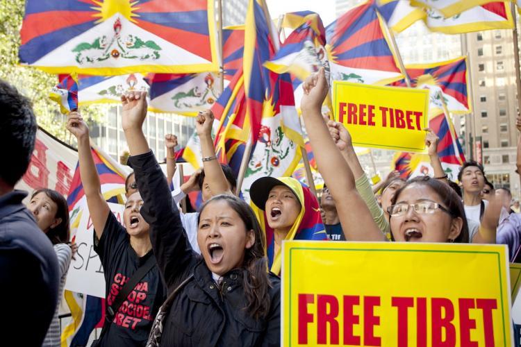 <a><img src="https://www.theepochtimes.com/assets/uploads/2015/09/TibetWEB.jpg" alt="PROTESTING OPPRESSION: Tibetans protesting for freedom from Chinese rule in east Midtown on Tuesday as Chinese Premier Wen Jiabao visits New York for the U.N. General Assembly.  (Henry Lam/The Epoch Times)" title="PROTESTING OPPRESSION: Tibetans protesting for freedom from Chinese rule in east Midtown on Tuesday as Chinese Premier Wen Jiabao visits New York for the U.N. General Assembly.  (Henry Lam/The Epoch Times)" width="320" class="size-medium wp-image-1814400"/></a>