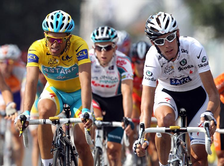 <a><img src="https://www.theepochtimes.com/assets/uploads/2015/09/TourFinalFour103000489wEBa.jpg" alt="Alberto Contador (L) and Andy Schleck will decide the winner of the 2010 Tour de France on Saturday. (Bryn Lennon/Getty Images)" title="Alberto Contador (L) and Andy Schleck will decide the winner of the 2010 Tour de France on Saturday. (Bryn Lennon/Getty Images)" width="320" class="size-medium wp-image-1817061"/></a>