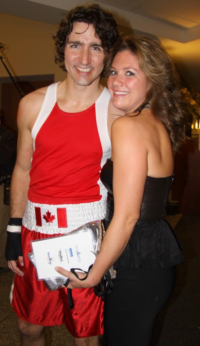 <a><img class="size-large wp-image-1789675" title="Justin Trudeau and wife Sophie Gregoire meet up after the boxing match on Saturday (photo by GioVanni)" src="https://www.theepochtimes.com/assets/uploads/2015/09/Trudeau-and-wife.jpg" alt="Justin Truydeau and wife" width="341" height="590"/></a>