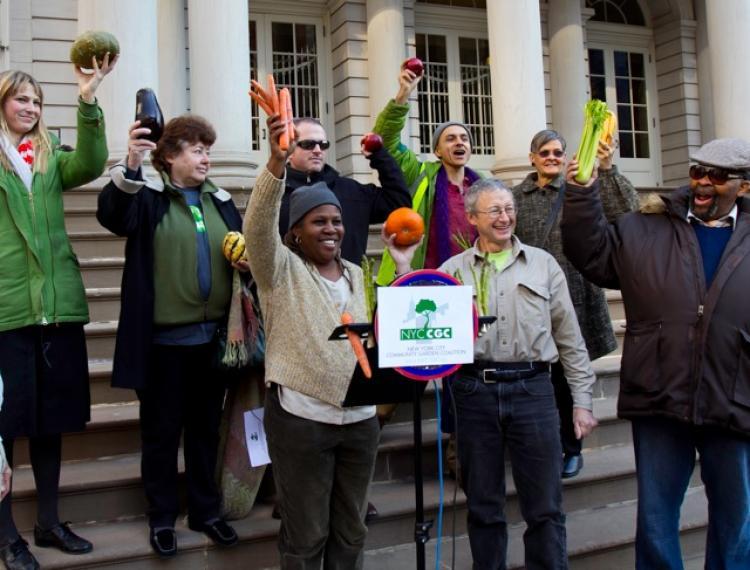 <a><img src="https://www.theepochtimes.com/assets/uploads/2015/09/Urben+Garden-9453-3.jpg" alt="URBAN AGRICULTURE: New York City Community Garden Coalition (NYCCGC) members rallied at city hall on Monday to urge further protection and support for urban gardens. (Phoebe Zheng/The Epoch Times)" title="URBAN AGRICULTURE: New York City Community Garden Coalition (NYCCGC) members rallied at city hall on Monday to urge further protection and support for urban gardens. (Phoebe Zheng/The Epoch Times)" width="320" class="size-medium wp-image-1811493"/></a>