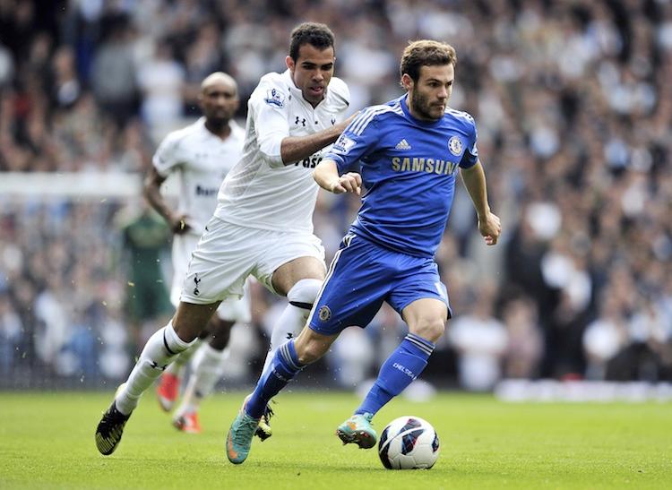 <a><img class="size-full wp-image-1775437" title="FBL-ENG-PR-TOTTENHAM-CHELSEA" src="https://www.theepochtimes.com/assets/uploads/2015/09/WEB-Mata154441224.jpg" alt="Juan Mata of Chelsea drives pasat Tottenham's Sandro in Saturday's English Premier League London derby match. Mata scored two goals and set up another in a convincing Chelsea win. (Glyn Kirk/AFP/Getty Images)" width="750" height="547"/></a>