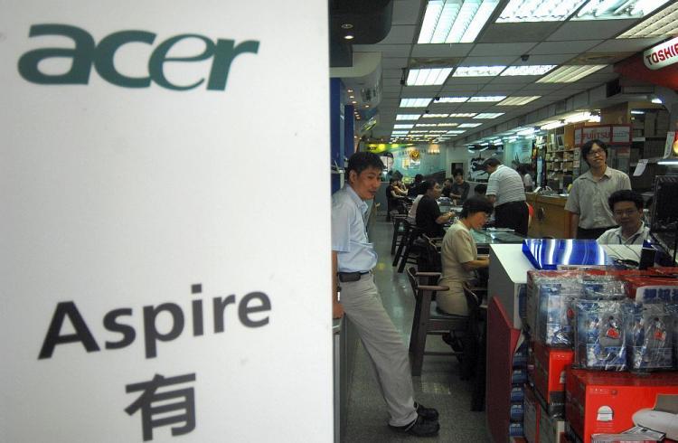 <a><img src="https://www.theepochtimes.com/assets/uploads/2015/09/acer76357649.jpg" alt="An Acer logo displayed outside a local computer store in Taipei, Taiwan. Acer is now the world's No. 2 PC maker last quarter. (Sam Yeh/AFP/Getty Images))" title="An Acer logo displayed outside a local computer store in Taipei, Taiwan. Acer is now the world's No. 2 PC maker last quarter. (Sam Yeh/AFP/Getty Images))" width="320" class="size-medium wp-image-1825681"/></a>