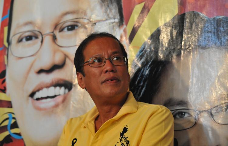 <a><img src="https://www.theepochtimes.com/assets/uploads/2015/09/benigno_98968038.jpg" alt="Liberal party leading presidential candidate Benigno Aquino listens to a question during a press conference at a restaurant in Tarlac City, Tarlac province north of Manila on May 11, a day after the general elections.  (Ted Aljibe/Getty Images)" title="Liberal party leading presidential candidate Benigno Aquino listens to a question during a press conference at a restaurant in Tarlac City, Tarlac province north of Manila on May 11, a day after the general elections.  (Ted Aljibe/Getty Images)" width="320" class="size-medium wp-image-1819982"/></a>