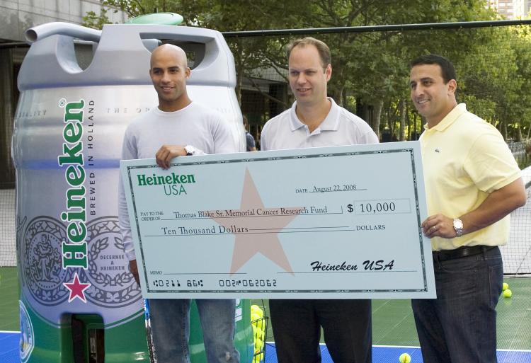<a><img src="https://www.theepochtimes.com/assets/uploads/2015/09/blake.jpg" alt="MONEY SERVE: James Blake (left) received a $10,000 donation to his Cancer Research Fund from Heineken CMO, Christian McMahan (center) and Sr. Brand Director, Brian Citron (right).  (Helena Zhu The Epoch Times)" title="MONEY SERVE: James Blake (left) received a $10,000 donation to his Cancer Research Fund from Heineken CMO, Christian McMahan (center) and Sr. Brand Director, Brian Citron (right).  (Helena Zhu The Epoch Times)" width="320" class="size-medium wp-image-1833988"/></a>