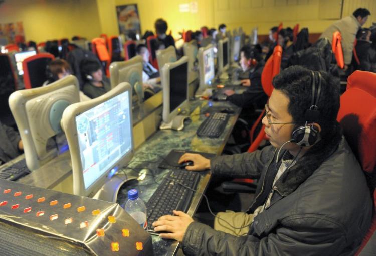 <a><img src="https://www.theepochtimes.com/assets/uploads/2015/09/china-internet-97357258.jpg" alt="A young man online game at an Internet cafe in Beijing. Chinese search engines Baidu and Sogou have suddenly stopped filtering information regarding international lawsuits filed by overseas Falun Gong practitioners against former Chinese regime leader Jiang Zemin. (Liu Jin/AFP/Getty Images)" title="A young man online game at an Internet cafe in Beijing. Chinese search engines Baidu and Sogou have suddenly stopped filtering information regarding international lawsuits filed by overseas Falun Gong practitioners against former Chinese regime leader Jiang Zemin. (Liu Jin/AFP/Getty Images)" width="320" class="size-medium wp-image-1821552"/></a>