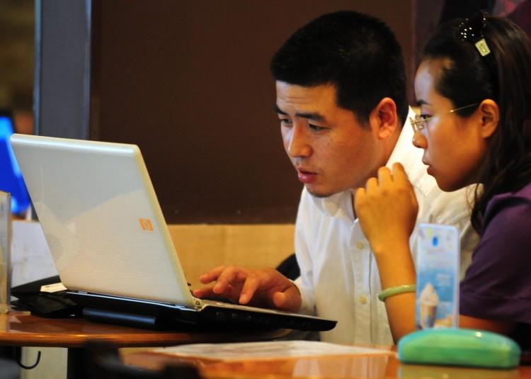 <a><img src="https://www.theepochtimes.com/assets/uploads/2015/09/china_internet_cafe_88770926.jpg" alt="Chinese netizens use a laptop computer at a wireless cafe in Beijing in 2009. China's largest microblog Sina Weibo plans to implement more stringent Internet controls to stamp out 'rumors.' (Frederic J. Brown/AFP/Getty Images)" title="Chinese netizens use a laptop computer at a wireless cafe in Beijing in 2009. China's largest microblog Sina Weibo plans to implement more stringent Internet controls to stamp out 'rumors.' (Frederic J. Brown/AFP/Getty Images)" width="575" class="size-medium wp-image-1784297"/></a>