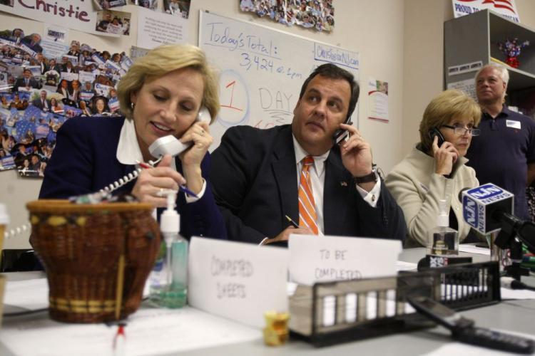 <a><img src="https://www.theepochtimes.com/assets/uploads/2015/09/christie.jpg" alt="TIGHT RACE: New Jersey Republican nominee for Governor Chris Christie (C) and his running mate Sheriff Kim Guadagno (L) make some phone calls to voters at Monmouth County Republican Headquarters on Tuesday in Freehold, New Jersey. (Hiroko Masuike/Getty Images)" title="TIGHT RACE: New Jersey Republican nominee for Governor Chris Christie (C) and his running mate Sheriff Kim Guadagno (L) make some phone calls to voters at Monmouth County Republican Headquarters on Tuesday in Freehold, New Jersey. (Hiroko Masuike/Getty Images)" width="320" class="size-medium wp-image-1825449"/></a>