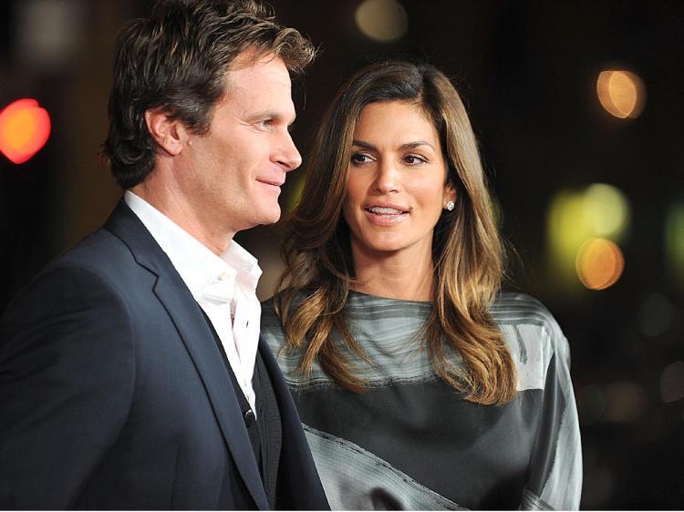 <a><img src="https://www.theepochtimes.com/assets/uploads/2015/09/clawfrd92857251.jpg" alt="Hotel owner Rande Gerber and model Cindy Crawford. (Alberto E. Rodriguez/Getty Images)" title="Hotel owner Rande Gerber and model Cindy Crawford. (Alberto E. Rodriguez/Getty Images)" width="320" class="size-medium wp-image-1825201"/></a>