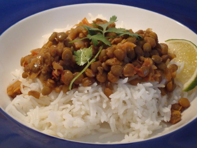 <a><img src="https://www.theepochtimes.com/assets/uploads/2015/09/curried_lentils_over_rice.JPG" alt="A healthy and delicious curried lentil stew served with fluffy steamed rice. (Sandra Shields/The Epoch Times )" title="A healthy and delicious curried lentil stew served with fluffy steamed rice. (Sandra Shields/The Epoch Times )" width="320" class="size-medium wp-image-1814891"/></a>