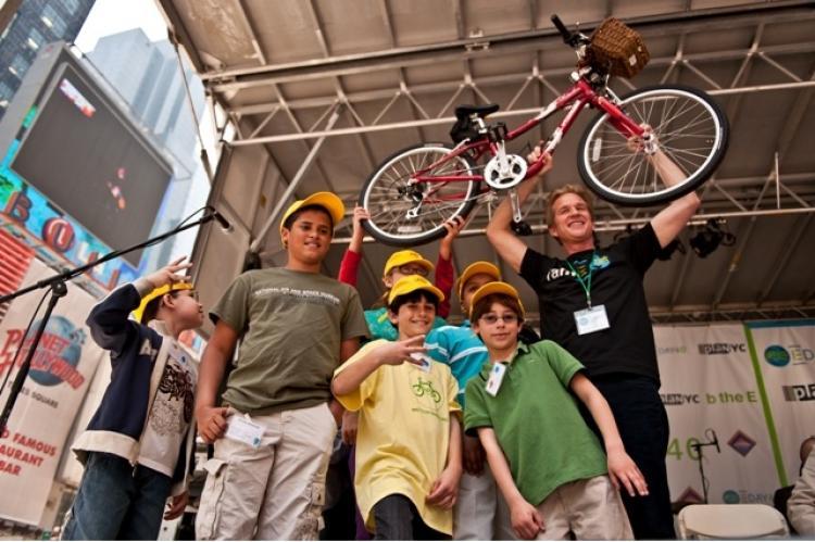 <a><img src="https://www.theepochtimes.com/assets/uploads/2015/09/earth_day.jpg" alt="FEELING EARTHY: Actor and founder of Bicycle for a Day Everday Matthew Modine poses with kids at Times Square on Earth Day, Thursday. (Aloysio Santos/The Epoch Times)" title="FEELING EARTHY: Actor and founder of Bicycle for a Day Everday Matthew Modine poses with kids at Times Square on Earth Day, Thursday. (Aloysio Santos/The Epoch Times)" width="320" class="size-medium wp-image-1820725"/></a>