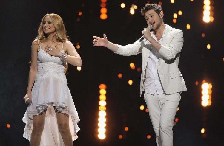 <a><img src="https://www.theepochtimes.com/assets/uploads/2015/09/eurovision_2011_114182878.jpg" alt="Ell and Nikki from Azerbaijan perform the winning piece in the grand finale of the Eurovision Song Contest 2011 in Dusseldorf, Germany. They beat out favorites such as Moldova, Jedward, and Blue. (Sean Gallup/Getty Images)" title="Ell and Nikki from Azerbaijan perform the winning piece in the grand finale of the Eurovision Song Contest 2011 in Dusseldorf, Germany. They beat out favorites such as Moldova, Jedward, and Blue. (Sean Gallup/Getty Images)" width="320" class="size-medium wp-image-1804058"/></a>